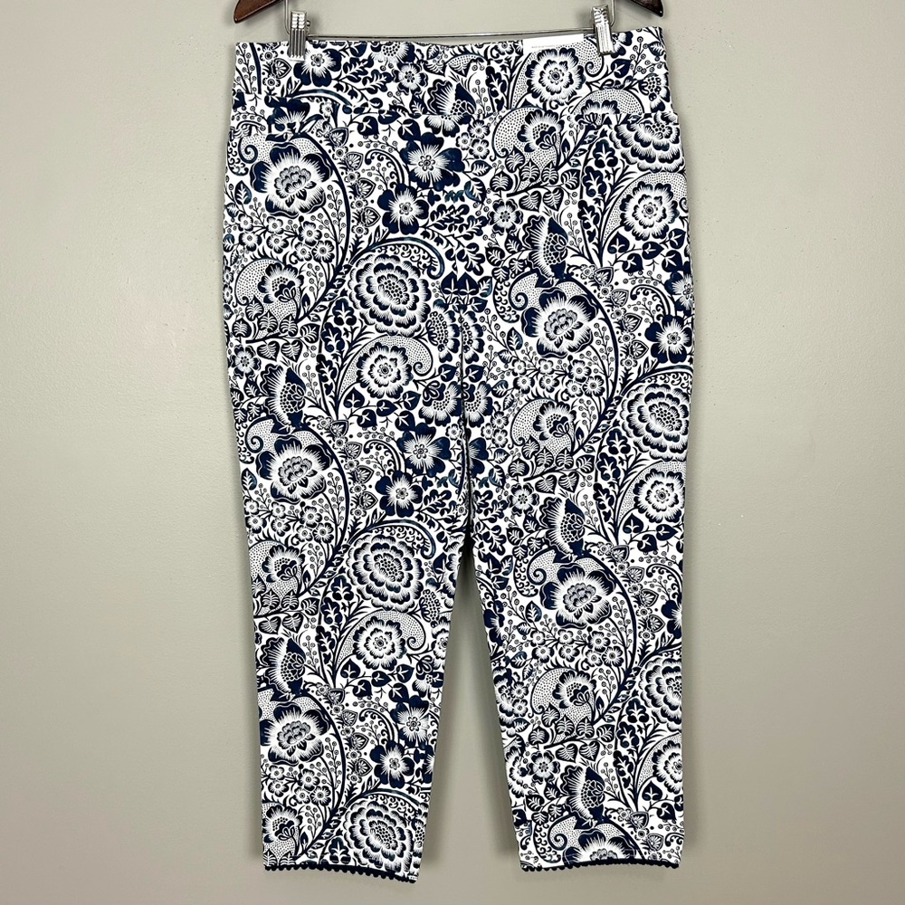 Chico’s So Slimming Brigitte Crop Pants Women’s Size 14 Floral Bauble Hem Slim